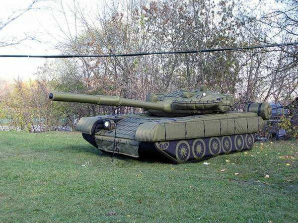 桦甸陆地军事假目标坦克